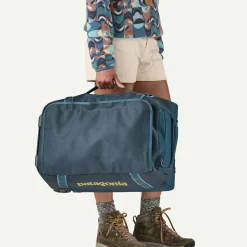 Black Hole&reg; Wheeled Duffel 40L