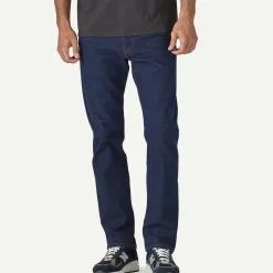 Men's Straight Fit Jeans - Regular