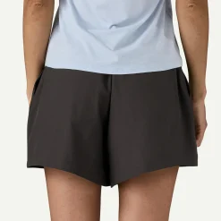 Women's Fleetwith Shorts - 5"
